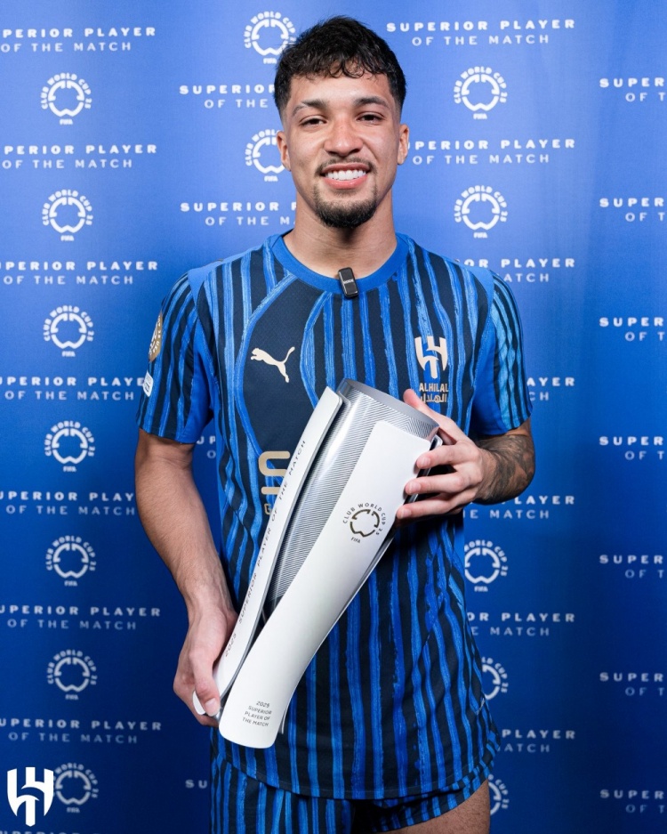 官方下载-全市场：新月前锋莱昂纳多希望冬季离队，被推荐给罗马和那不勒斯