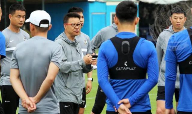 【2021中超巡礼】“二年级生”青岛队活得愈加从容