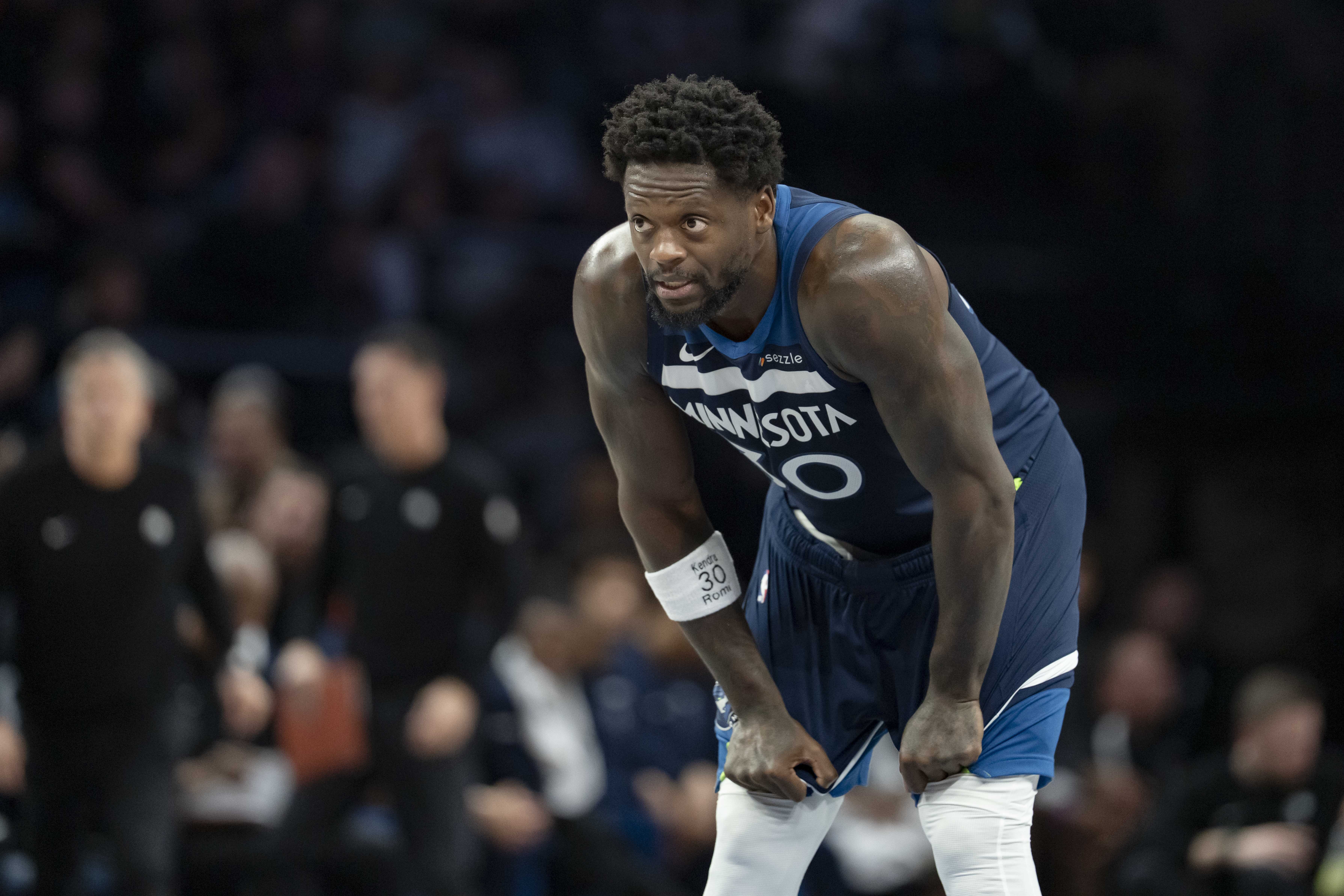 手机应用-虽败犹荣！兰德尔18中11&amp;罚球8中7砍全场最高32分外加7篮板6助攻